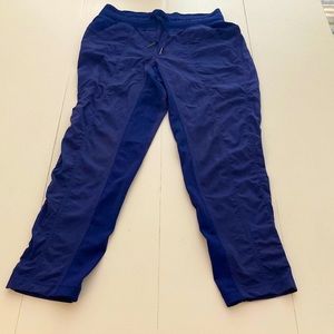 Studio pants slim leg size 6